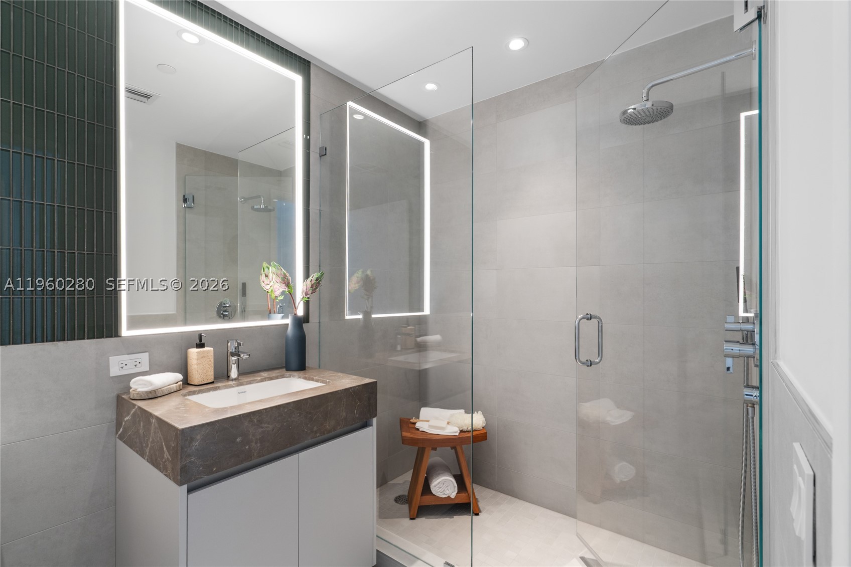 500 Alton #2203, Miami Beach FL 33139