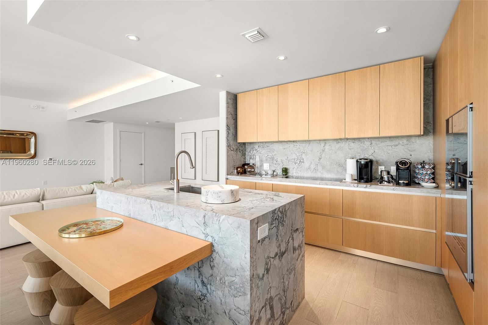 500 Alton #2203, Miami Beach FL 33139