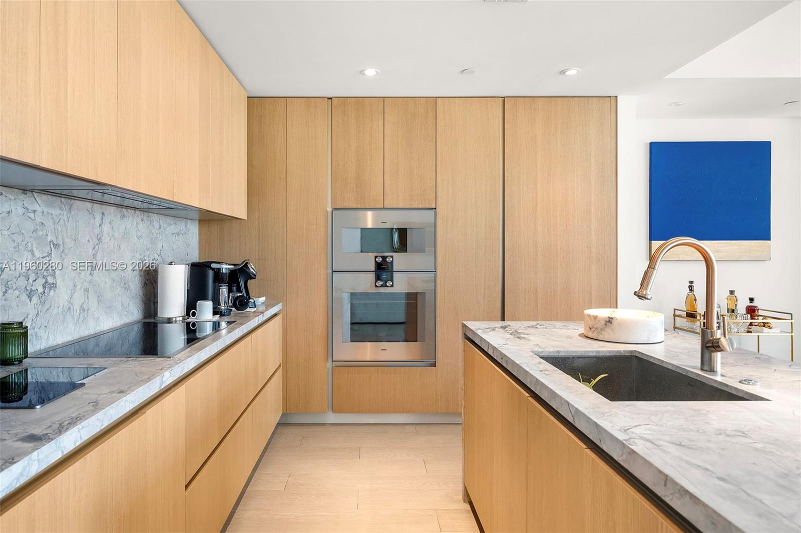 500 Alton #2203, Miami Beach FL 33139