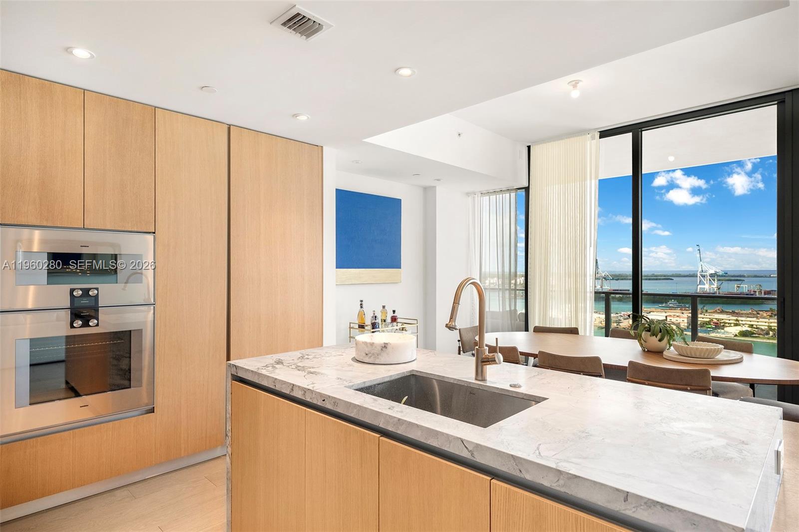 500 Alton #2203, Miami Beach FL 33139