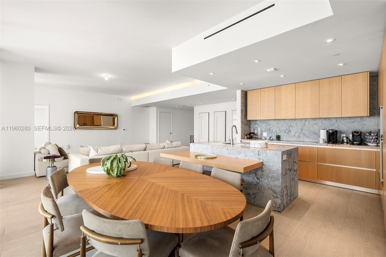 500 Alton #2203, Miami Beach FL 33139