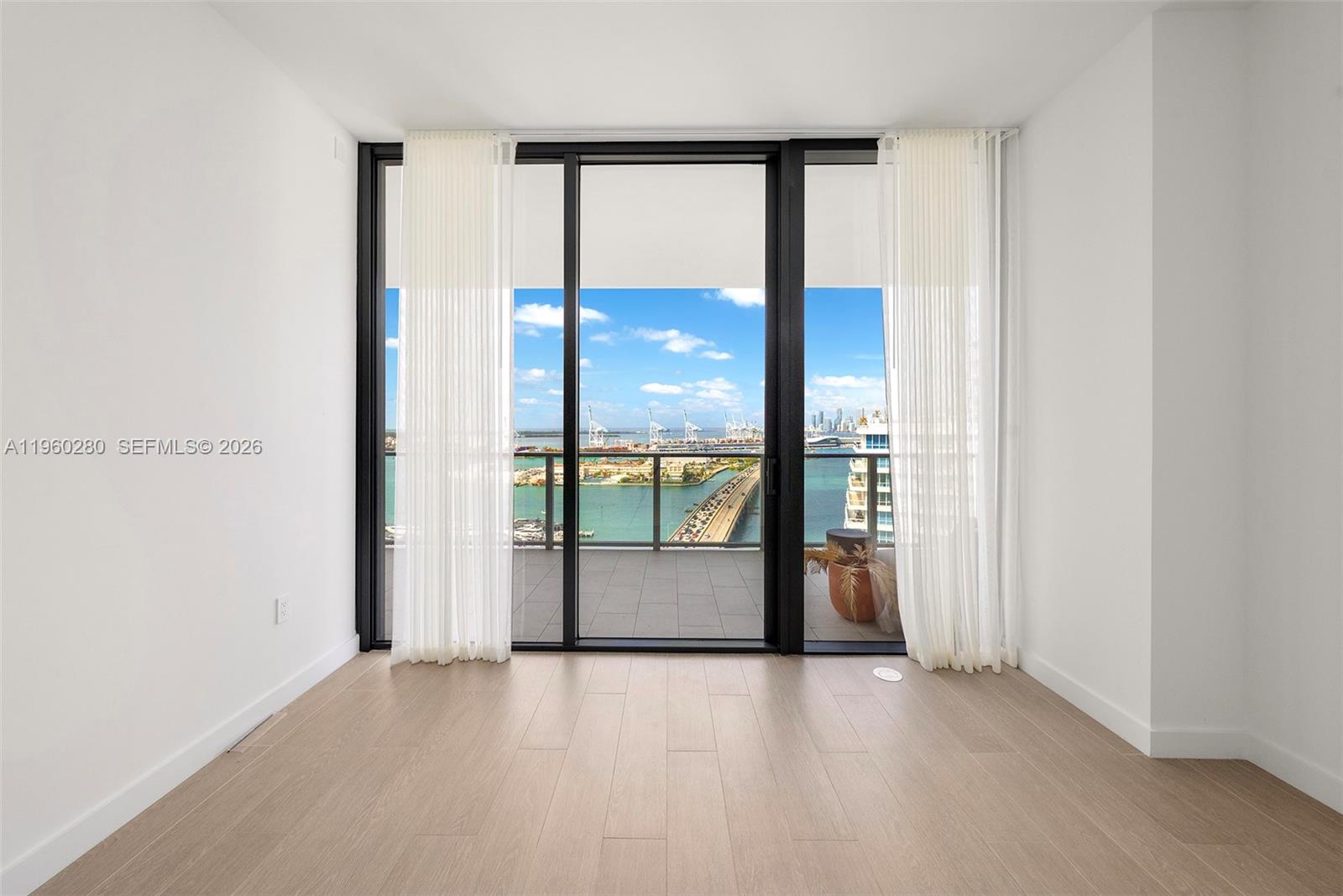 500 Alton #2203, Miami Beach FL 33139