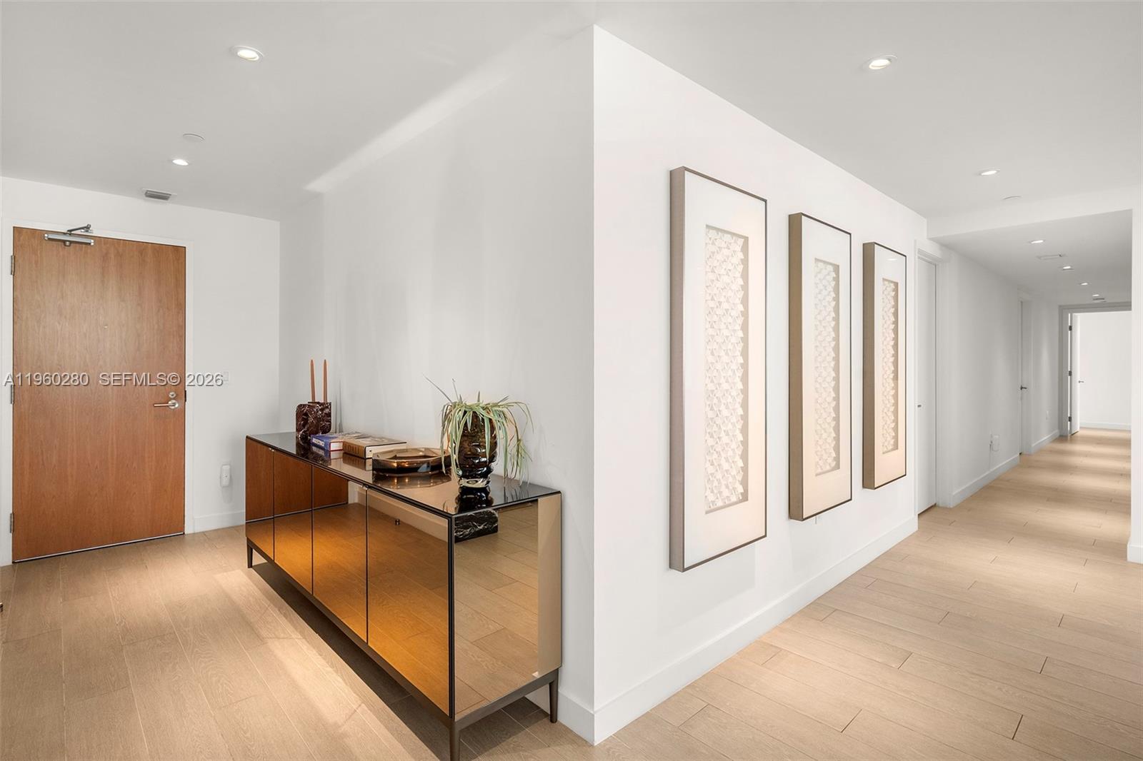500 Alton #2203, Miami Beach FL 33139
