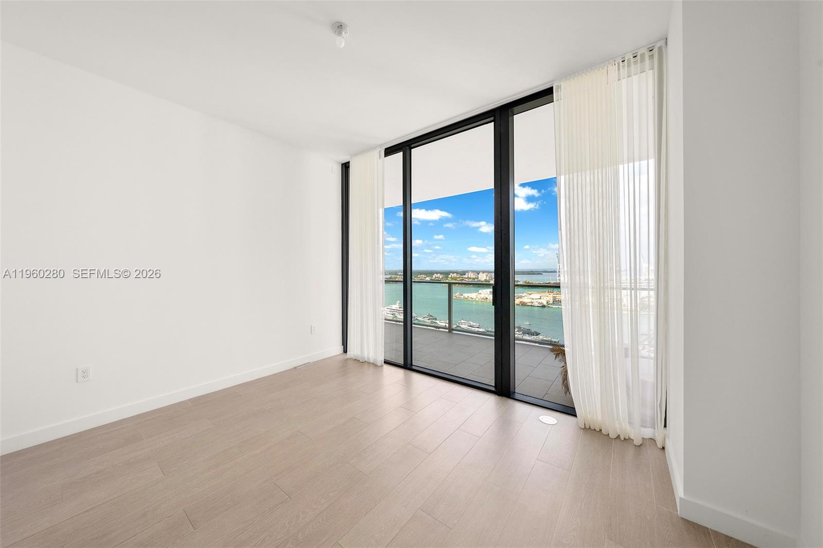 500 Alton #2203, Miami Beach FL 33139