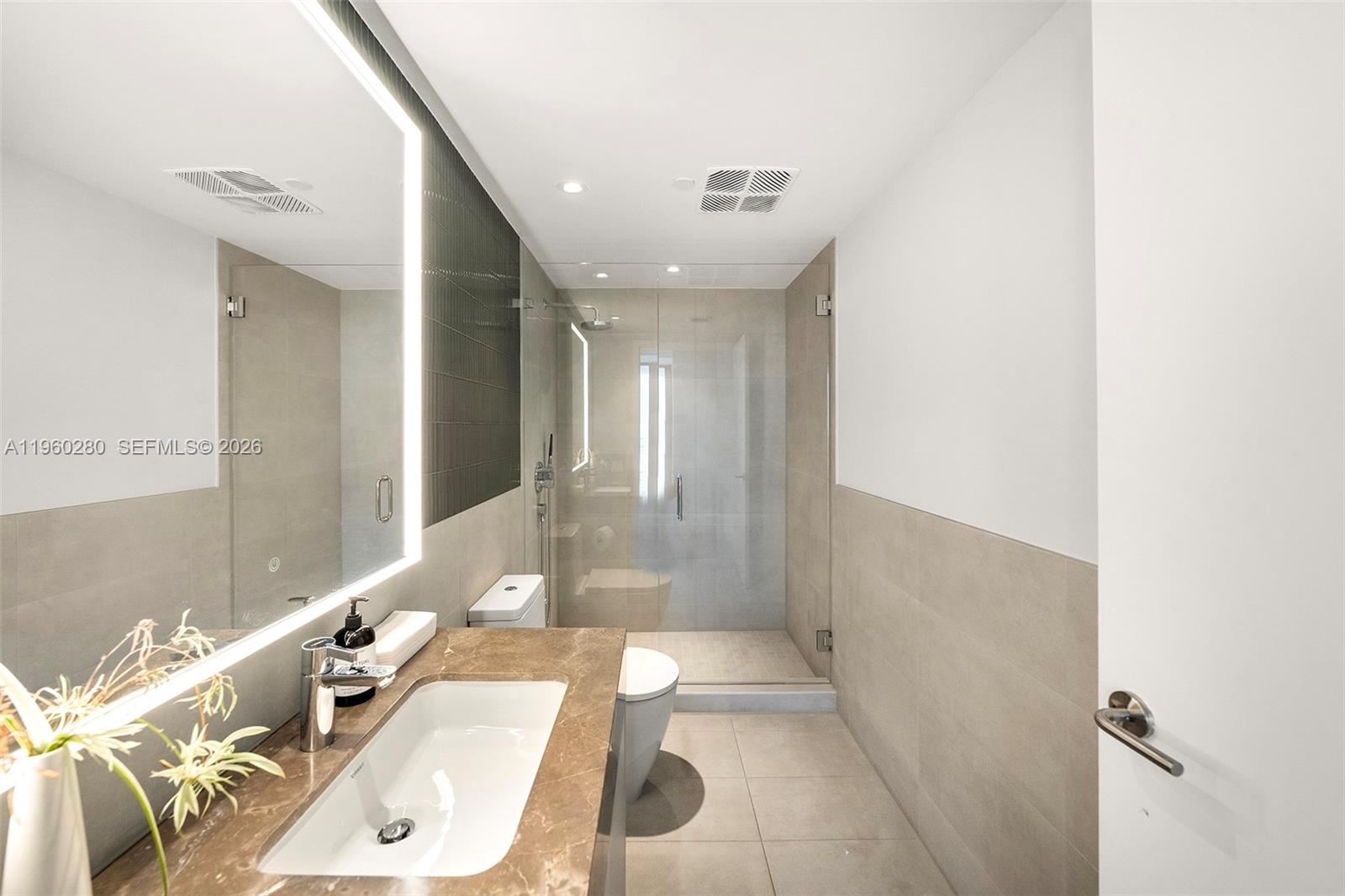 500 Alton #2203, Miami Beach FL 33139