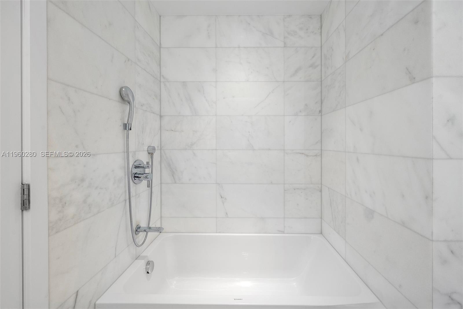 500 Alton #2203, Miami Beach FL 33139