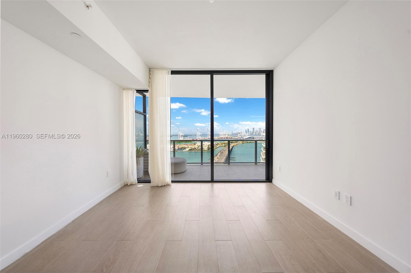 500 Alton #2203, Miami Beach FL 33139