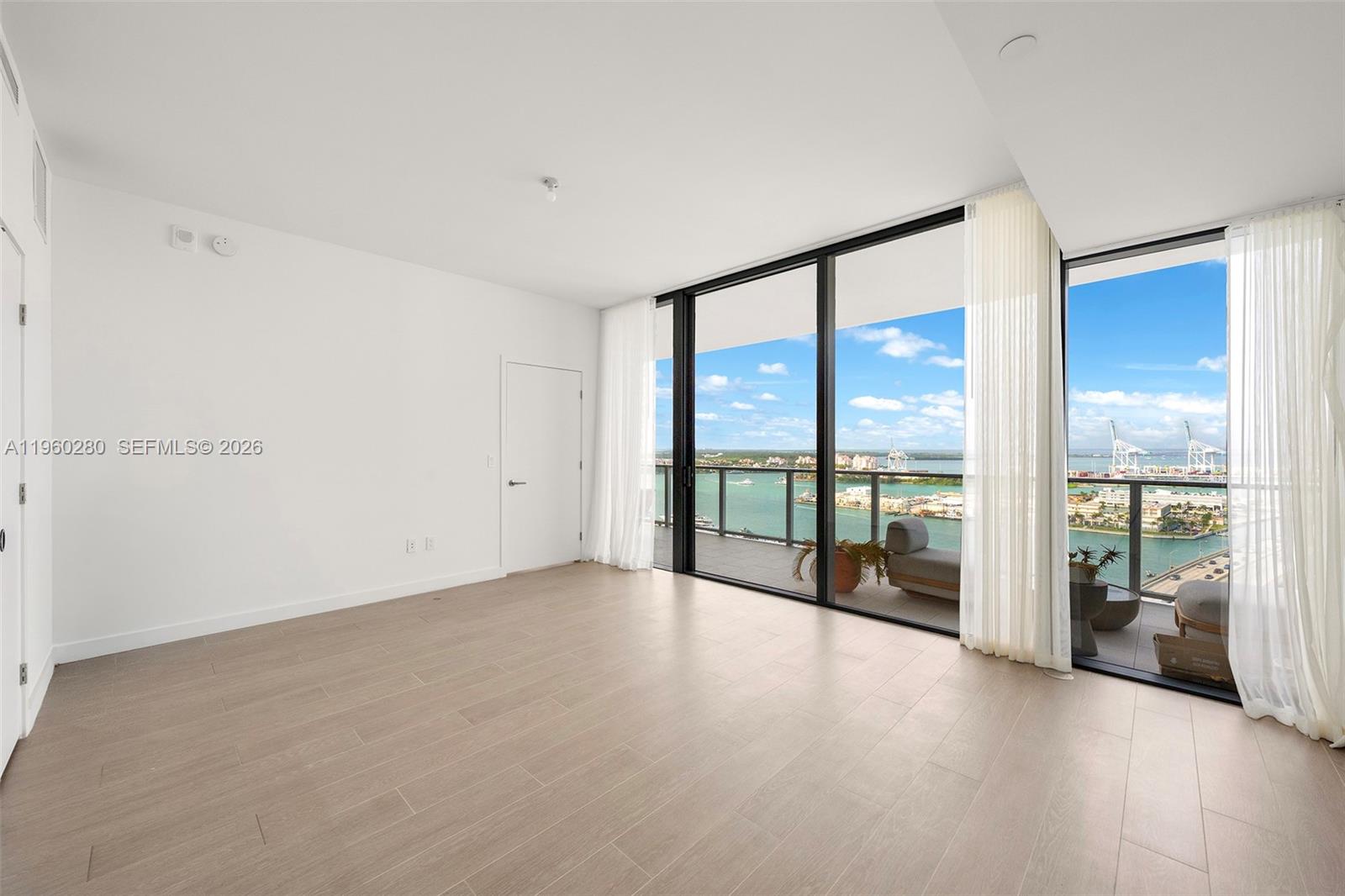 500 Alton #2203, Miami Beach FL 33139