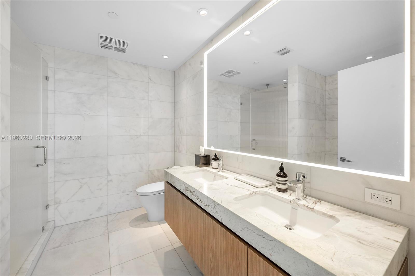 500 Alton #2203, Miami Beach FL 33139