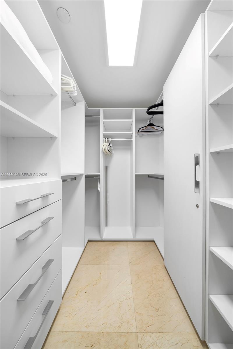 4779 Collins Ave #3804, Miami Beach FL 33140