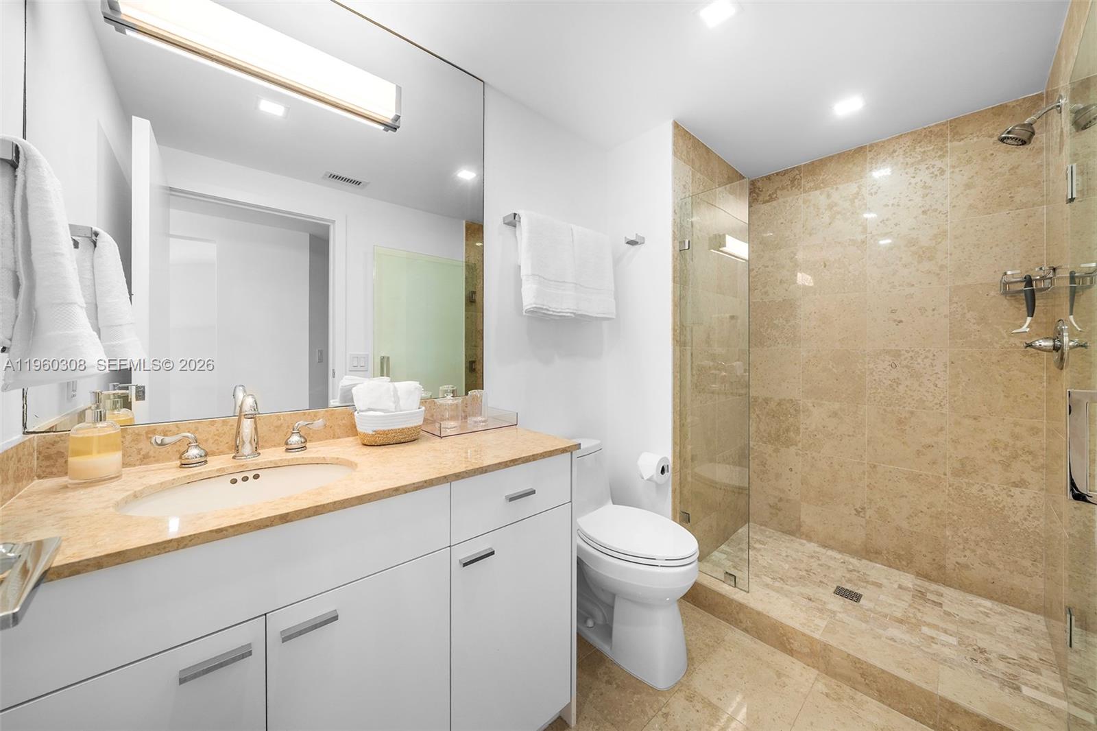 4779 Collins Ave #3804, Miami Beach FL 33140