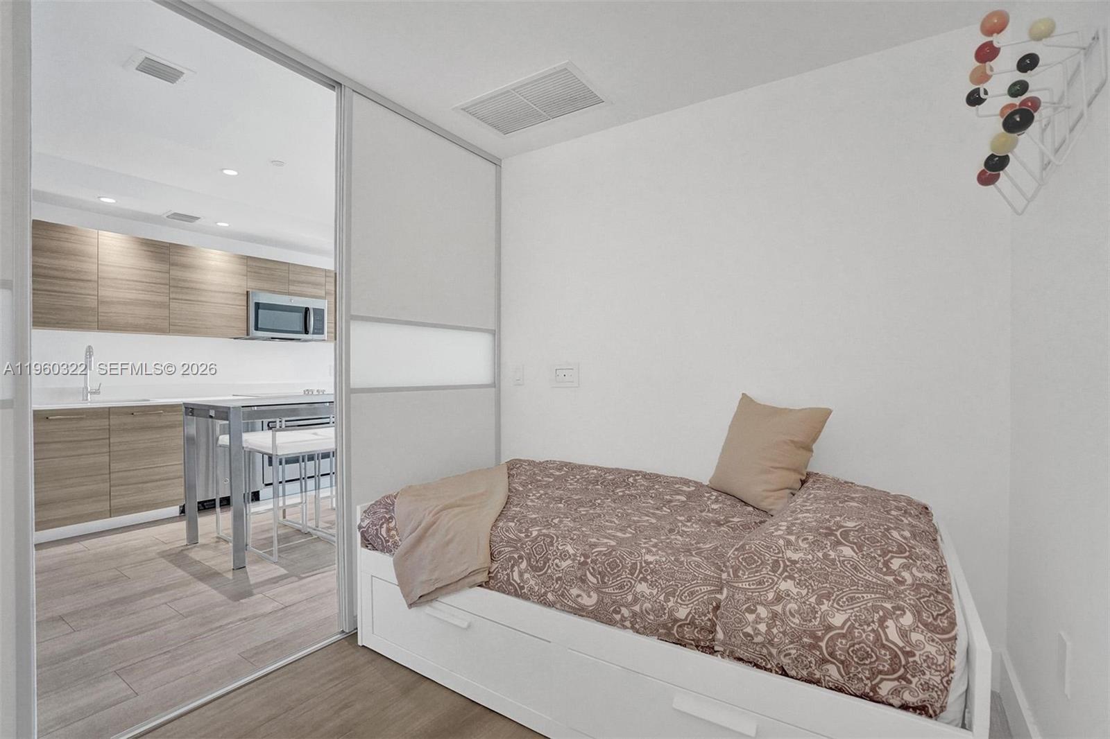 121 NE 34th St #2305, Miami FL 33137