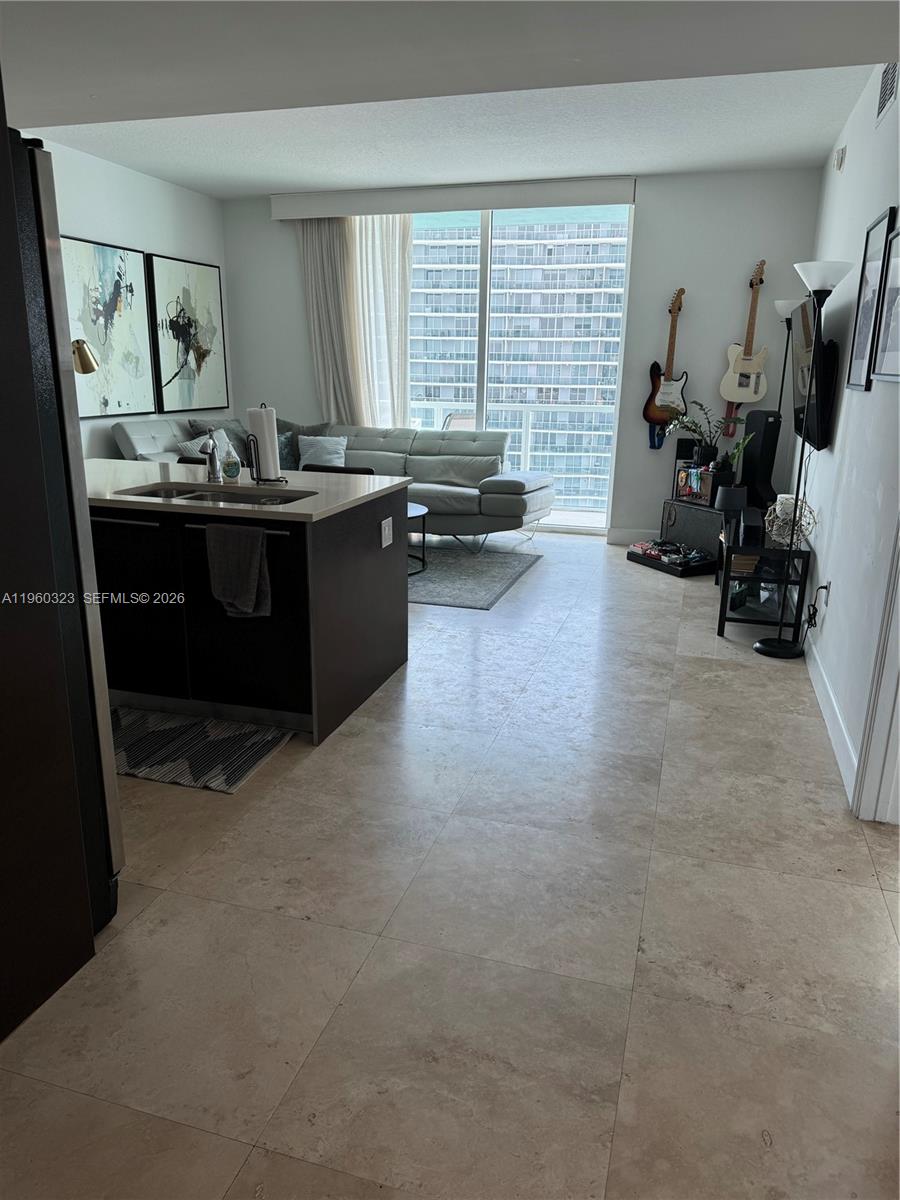 1900 N Bayshore Dr #4307, Miami FL 33132