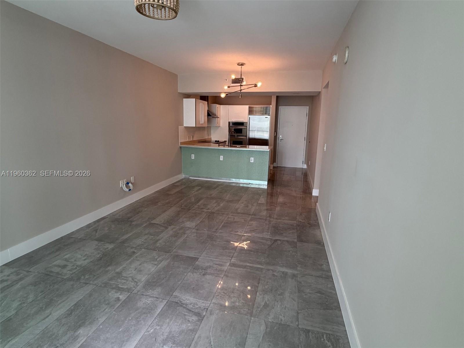 218 SE 14th St #1406, Miami FL 33131