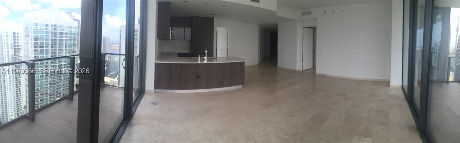 68 SE 6th St #3412, Miami FL 33131