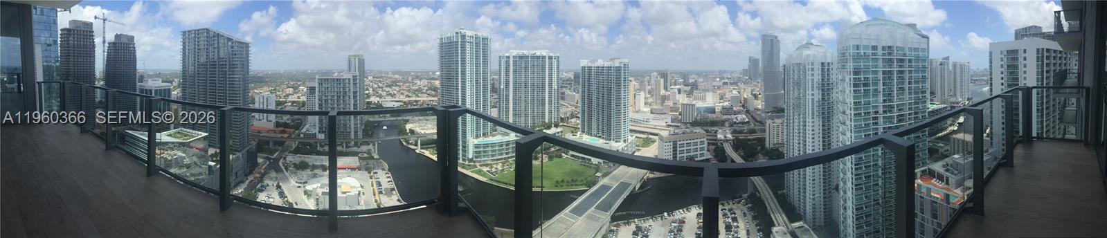 68 SE 6th St #3412, Miami FL 33131