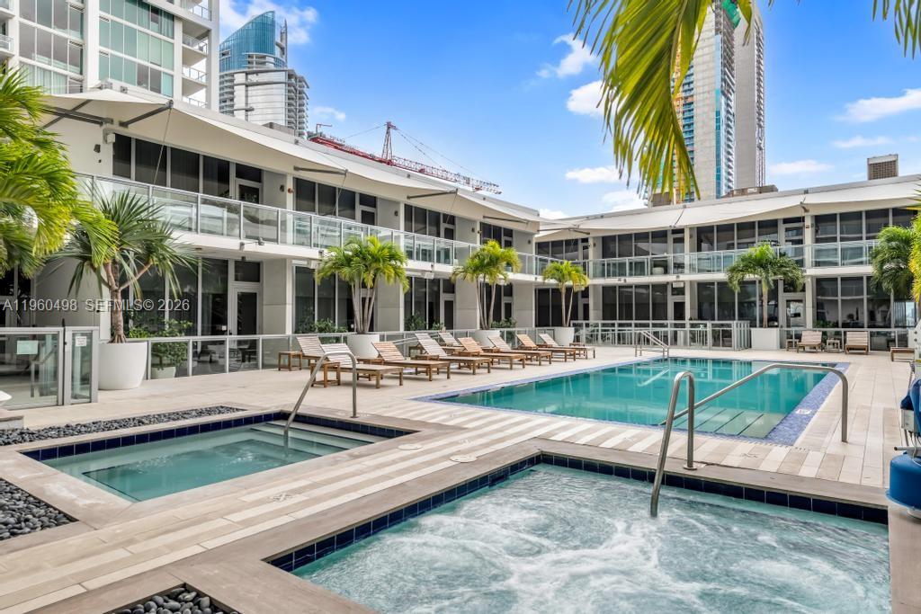 1100 Biscayne Blvd #4907, Miami FL 33132