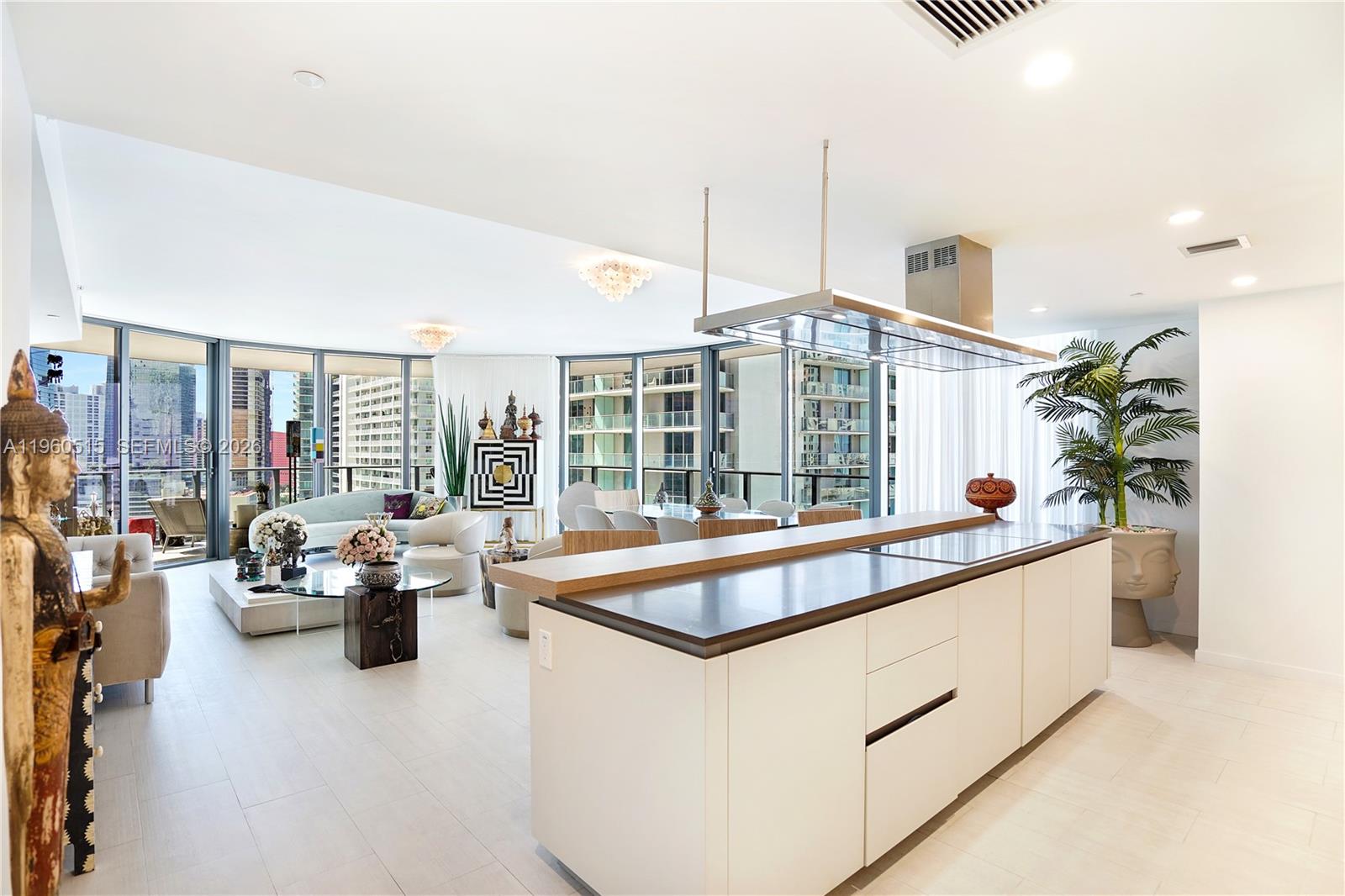 1000 Brickell Plz #1902, Miami FL 33131