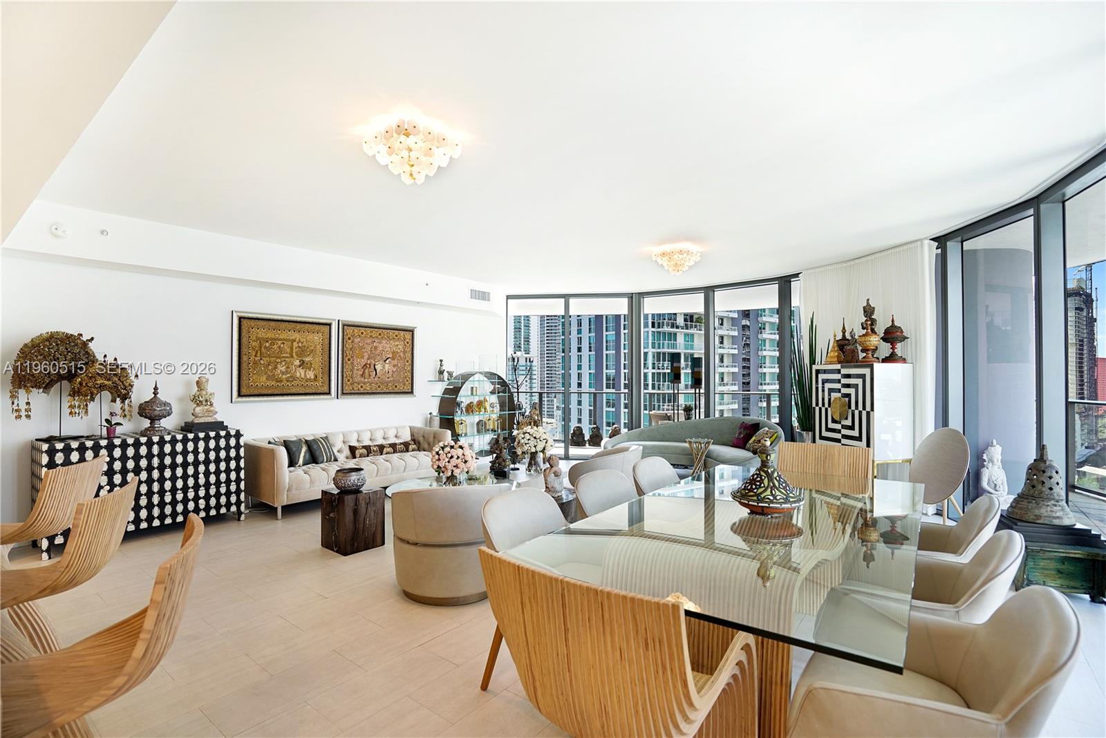 1000 Brickell Plz #1902, Miami FL 33131
