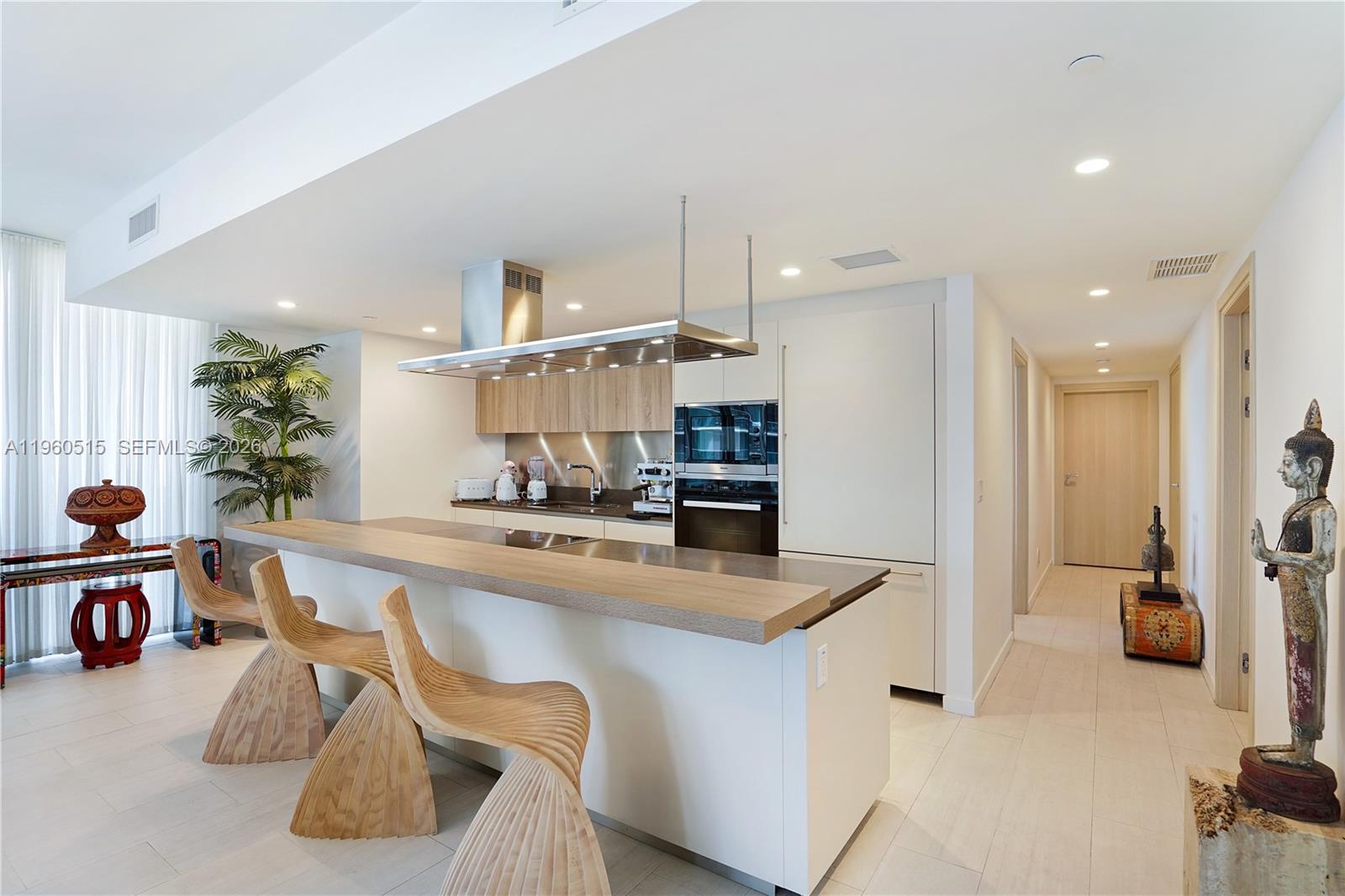 1000 Brickell Plz #1902, Miami FL 33131