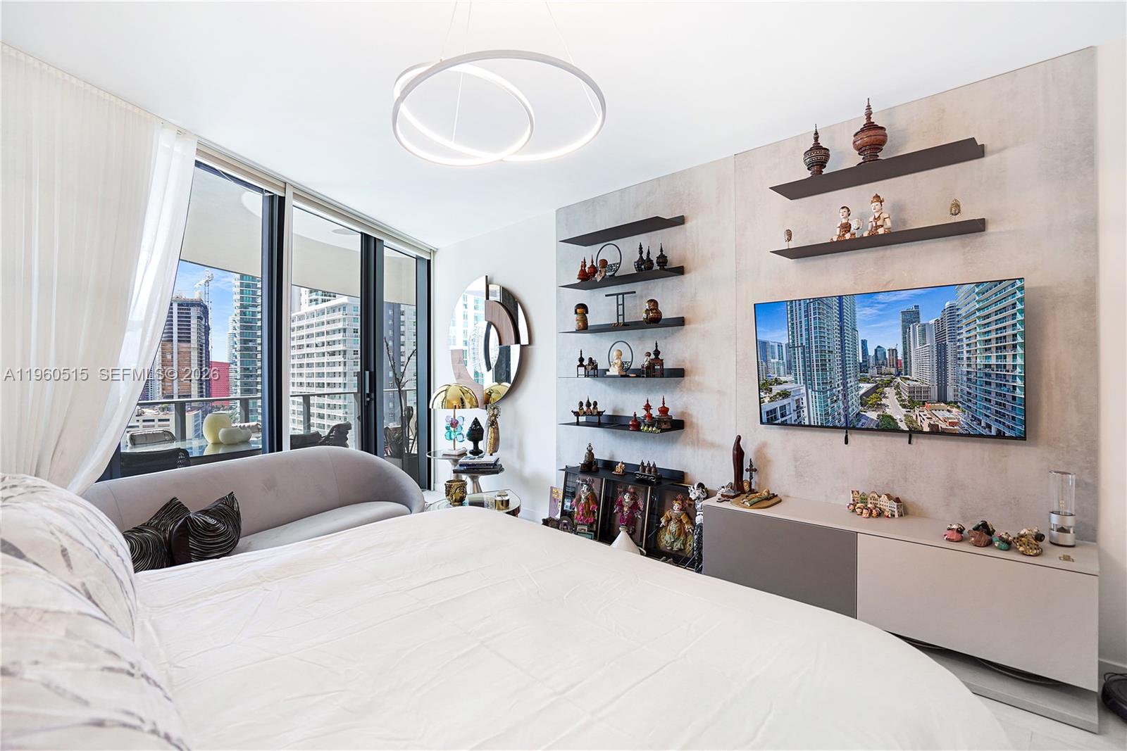 1000 Brickell Plz #1902, Miami FL 33131