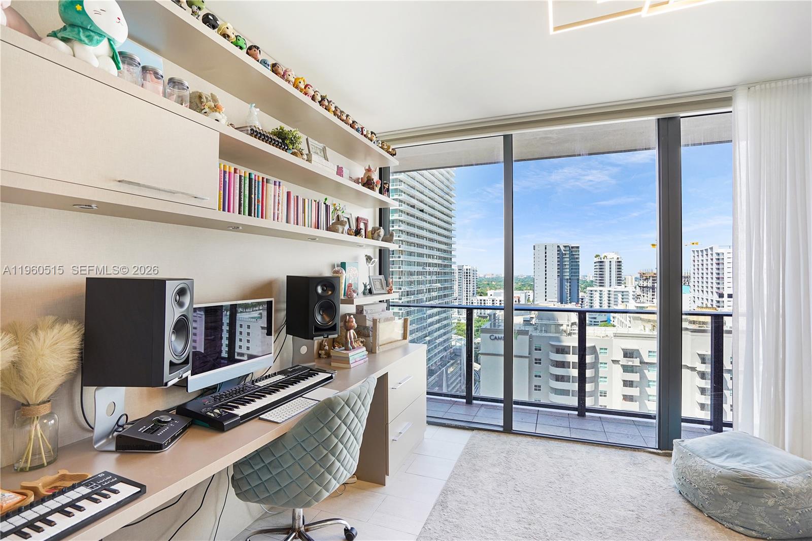 1000 Brickell Plz #1902, Miami FL 33131