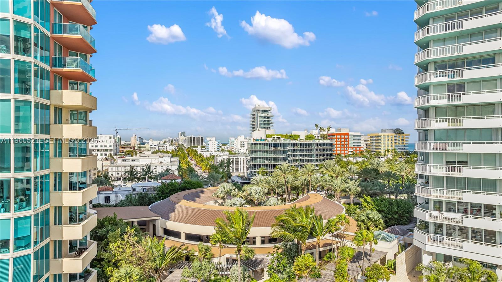 300 S Pointe Dr #907, Miami Beach FL 33139