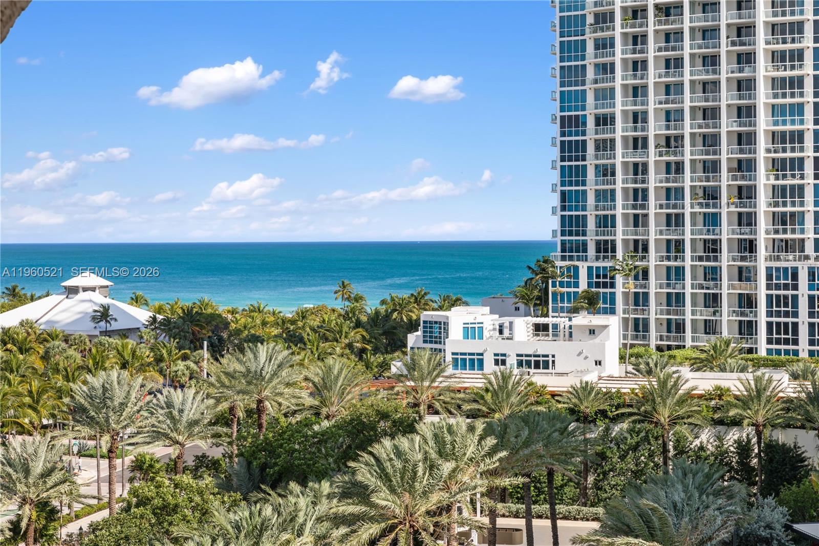 300 S Pointe Dr #907, Miami Beach FL 33139