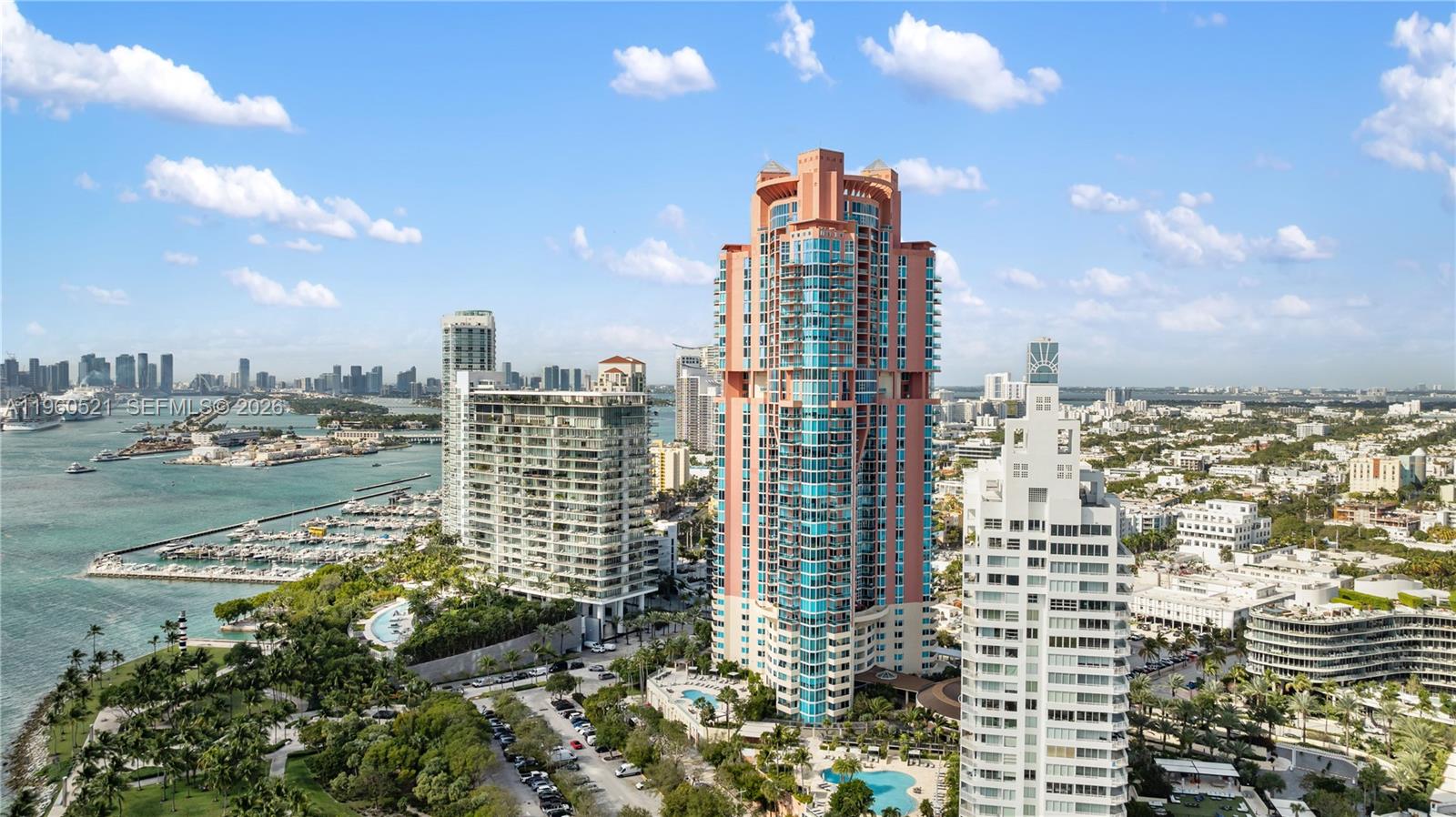 300 S Pointe Dr #907, Miami Beach FL 33139