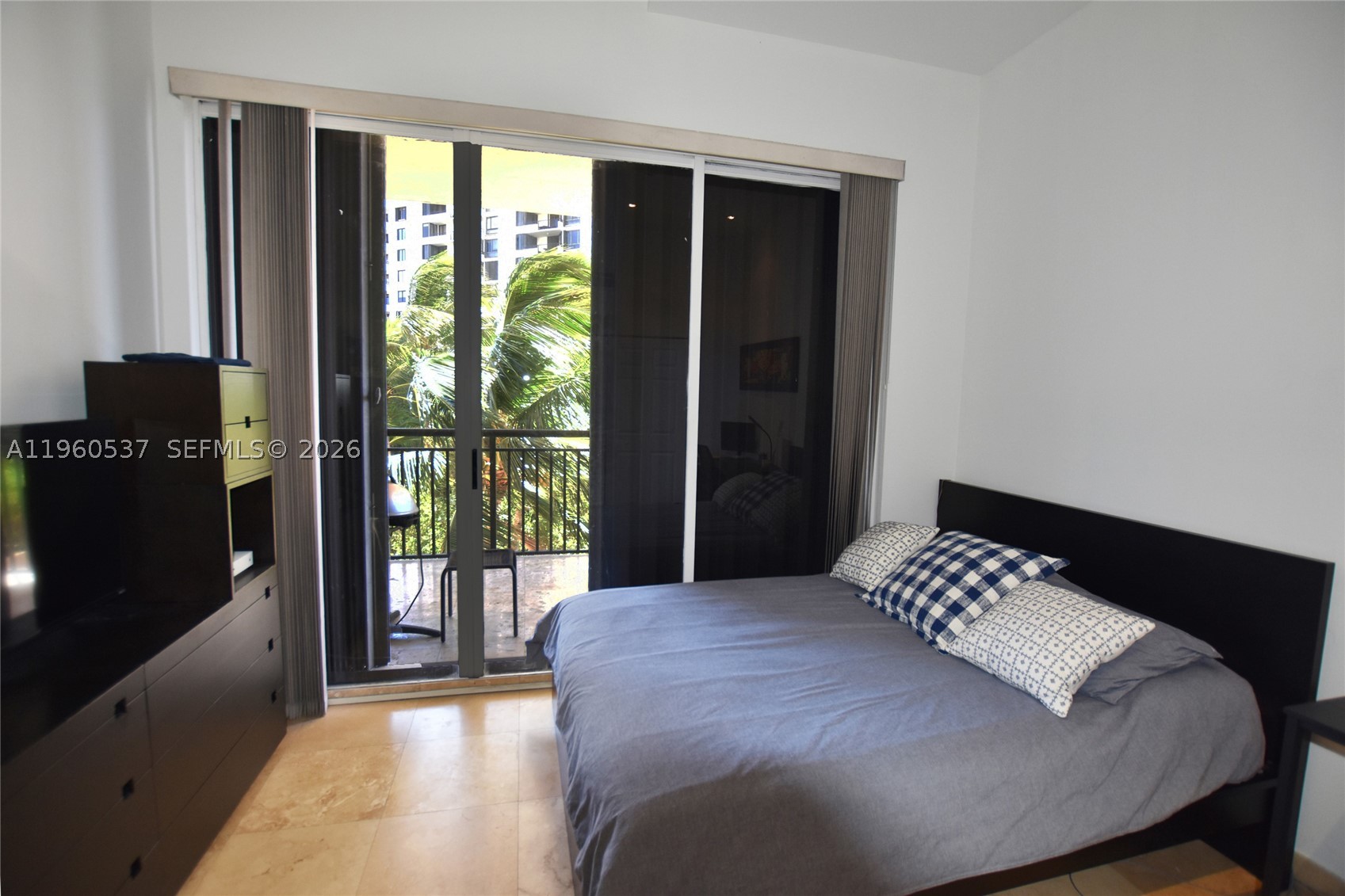 540 Brickell Key Dr #505, Miami FL 33131