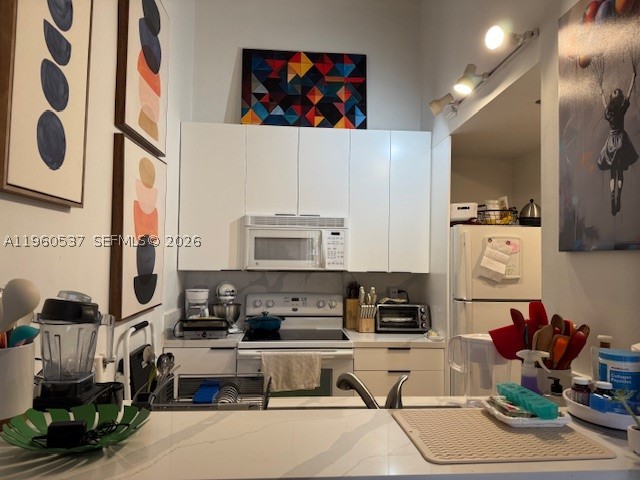 540 Brickell Key Dr #505, Miami FL 33131