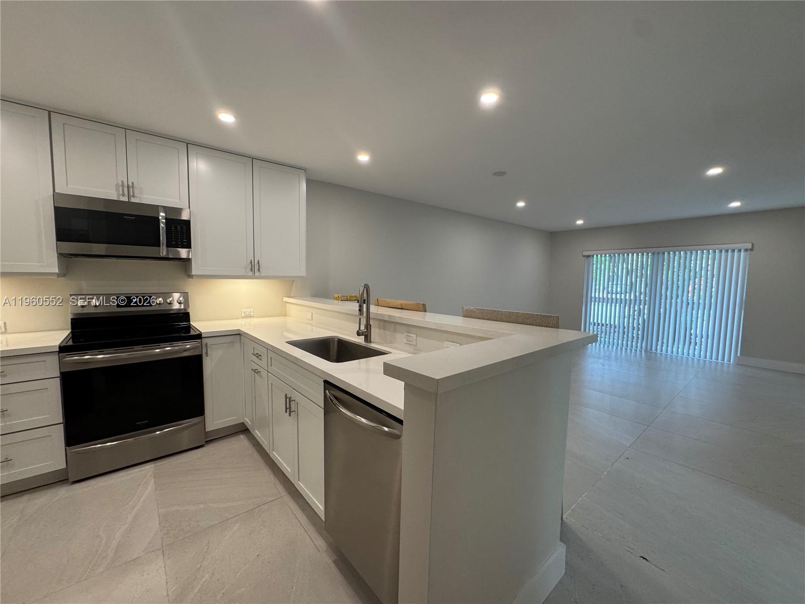7810 Camino Real #I 104, Miami FL 33143