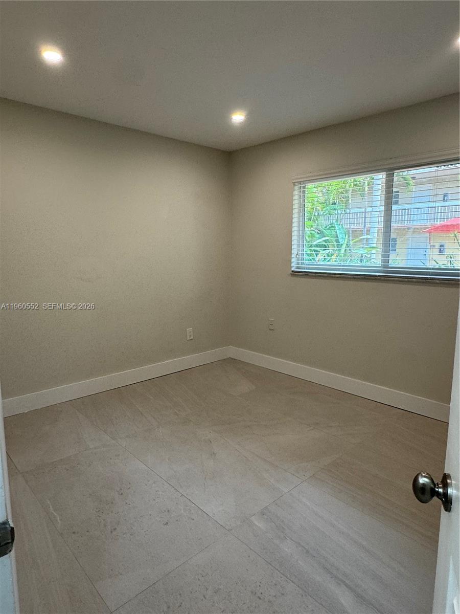 7810 Camino Real #I 104, Miami FL 33143
