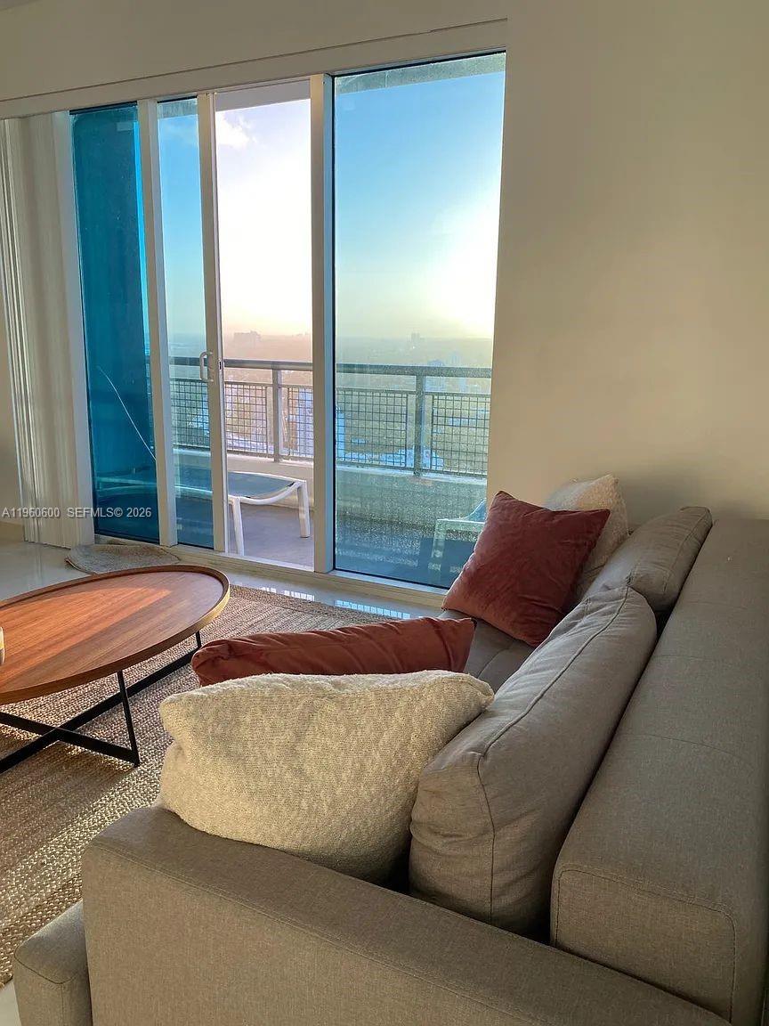 60 SW 13th St #3405, Miami FL 33130