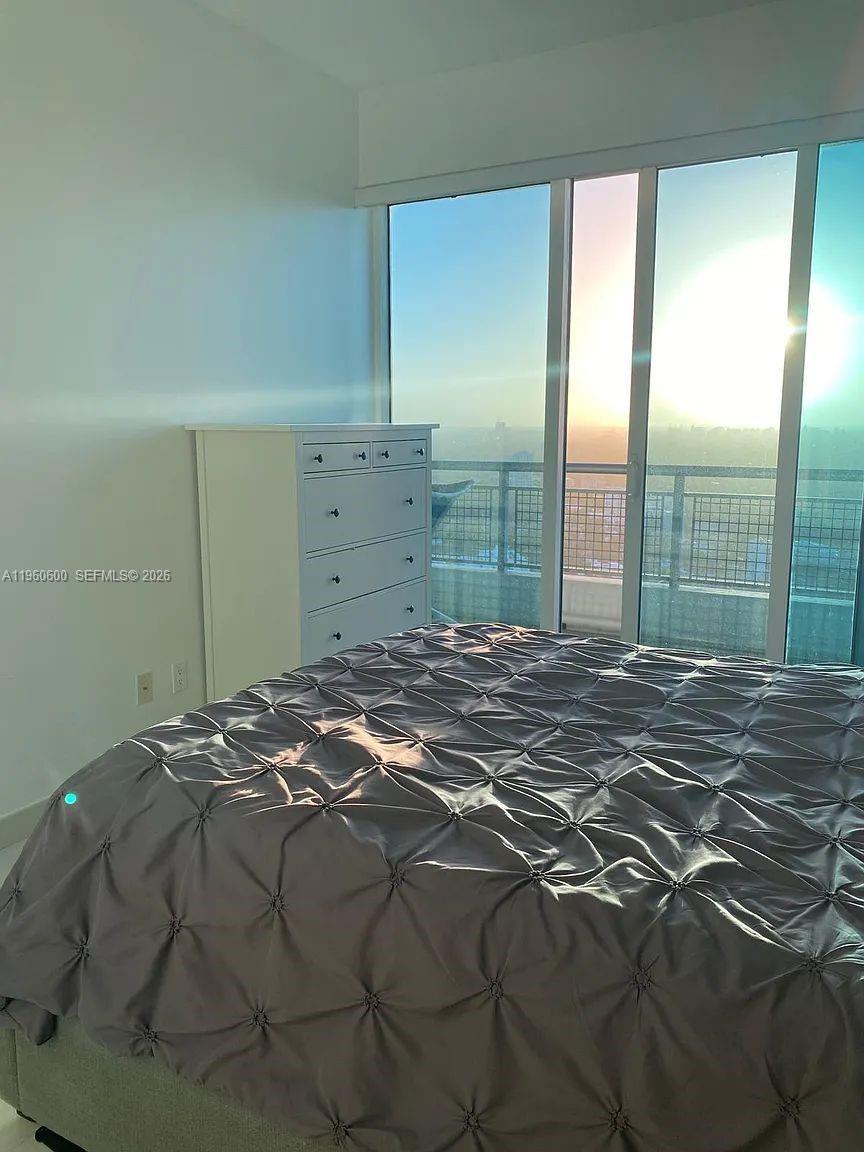 60 SW 13th St #3405, Miami FL 33130