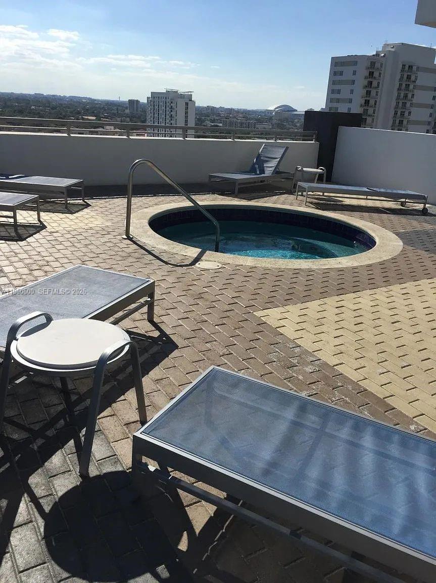 60 SW 13th St #3405, Miami FL 33130