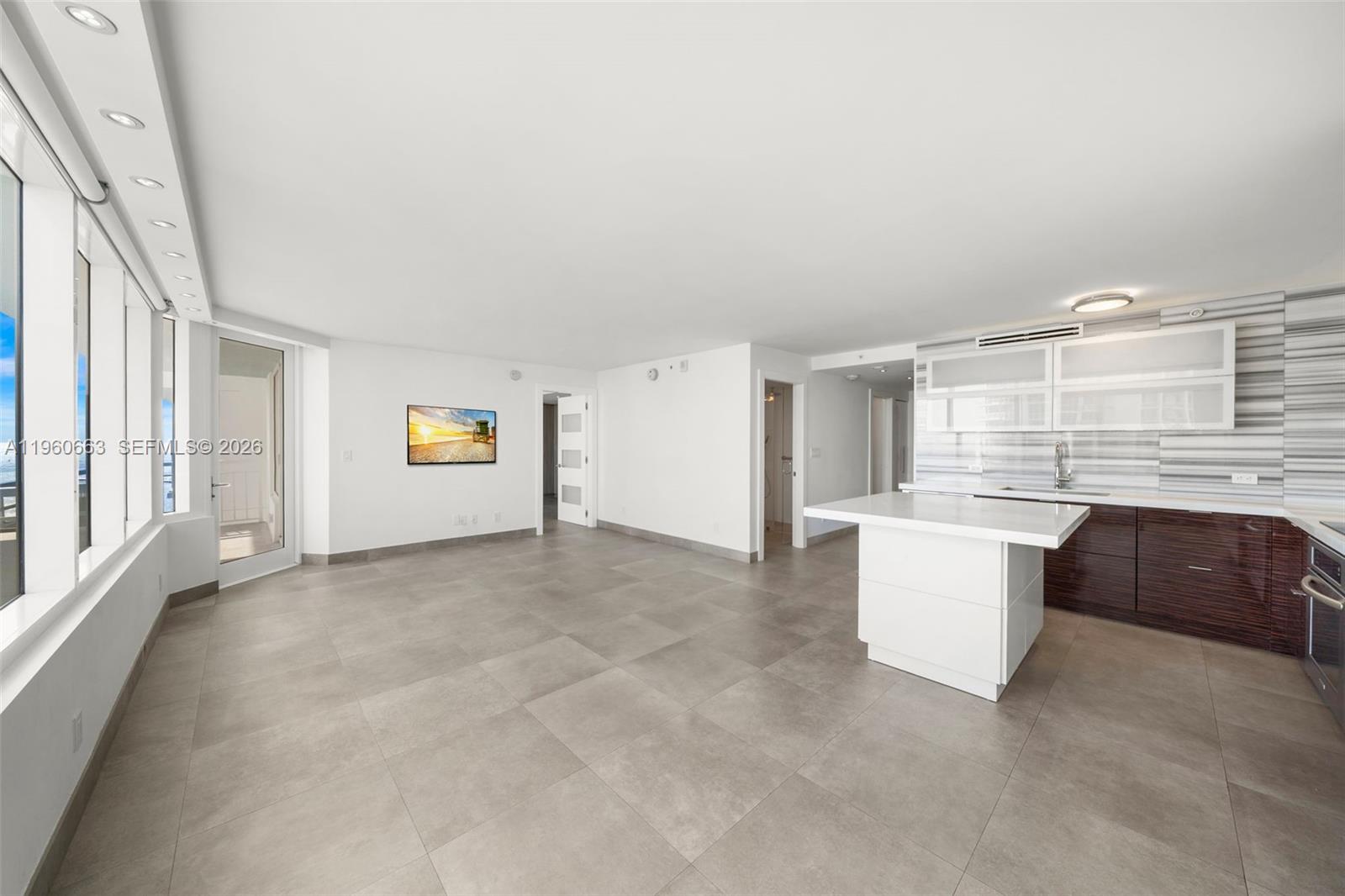 400 S Pointe Dr #2006, Miami Beach FL 33139