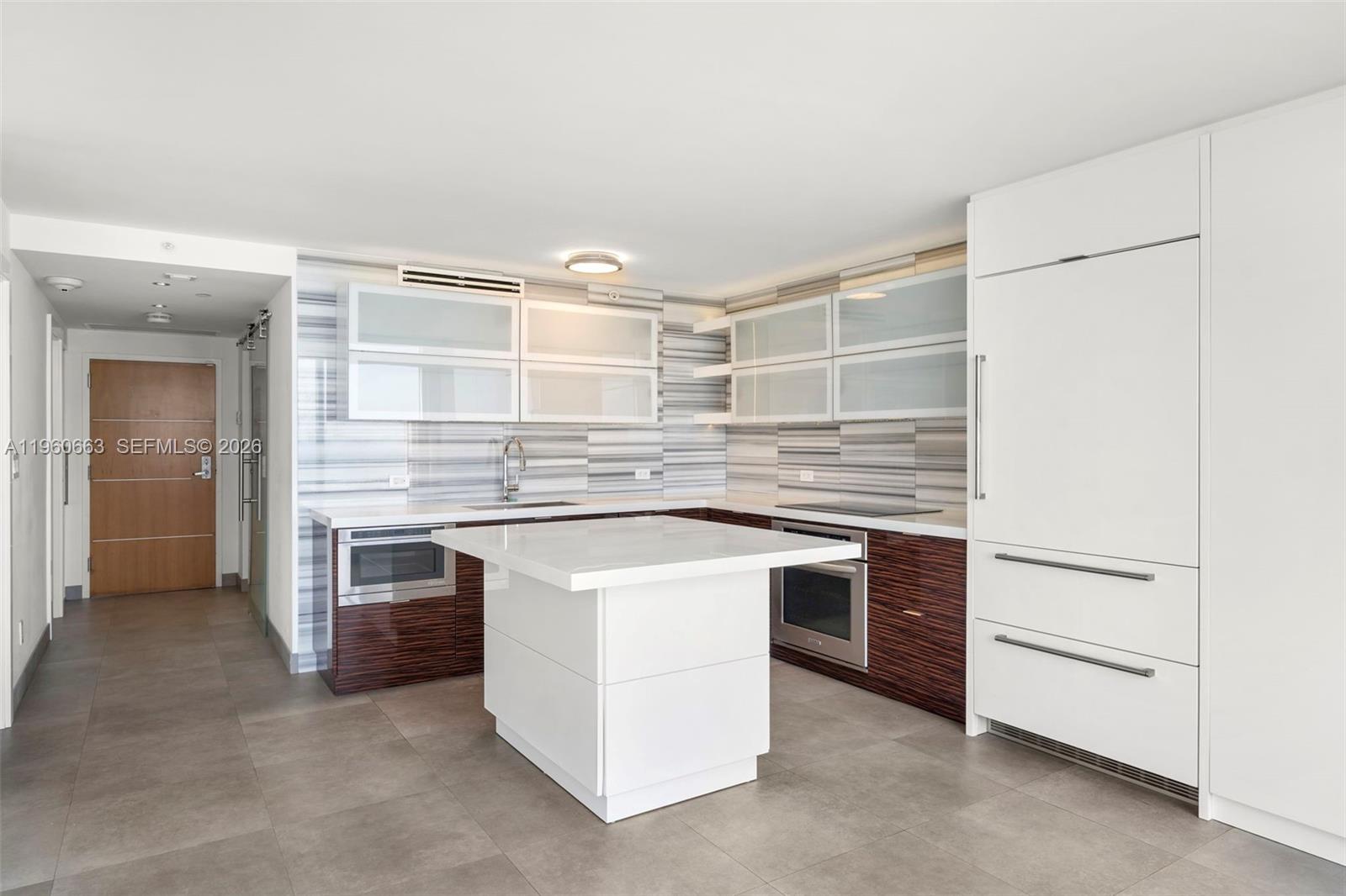 400 S Pointe Dr #2006, Miami Beach FL 33139