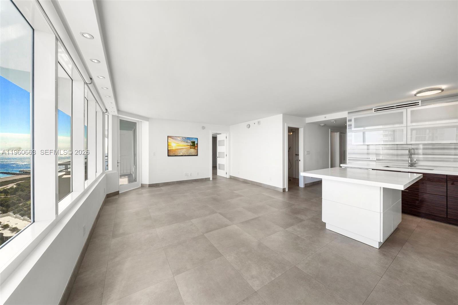 400 S Pointe Dr #2006, Miami Beach FL 33139