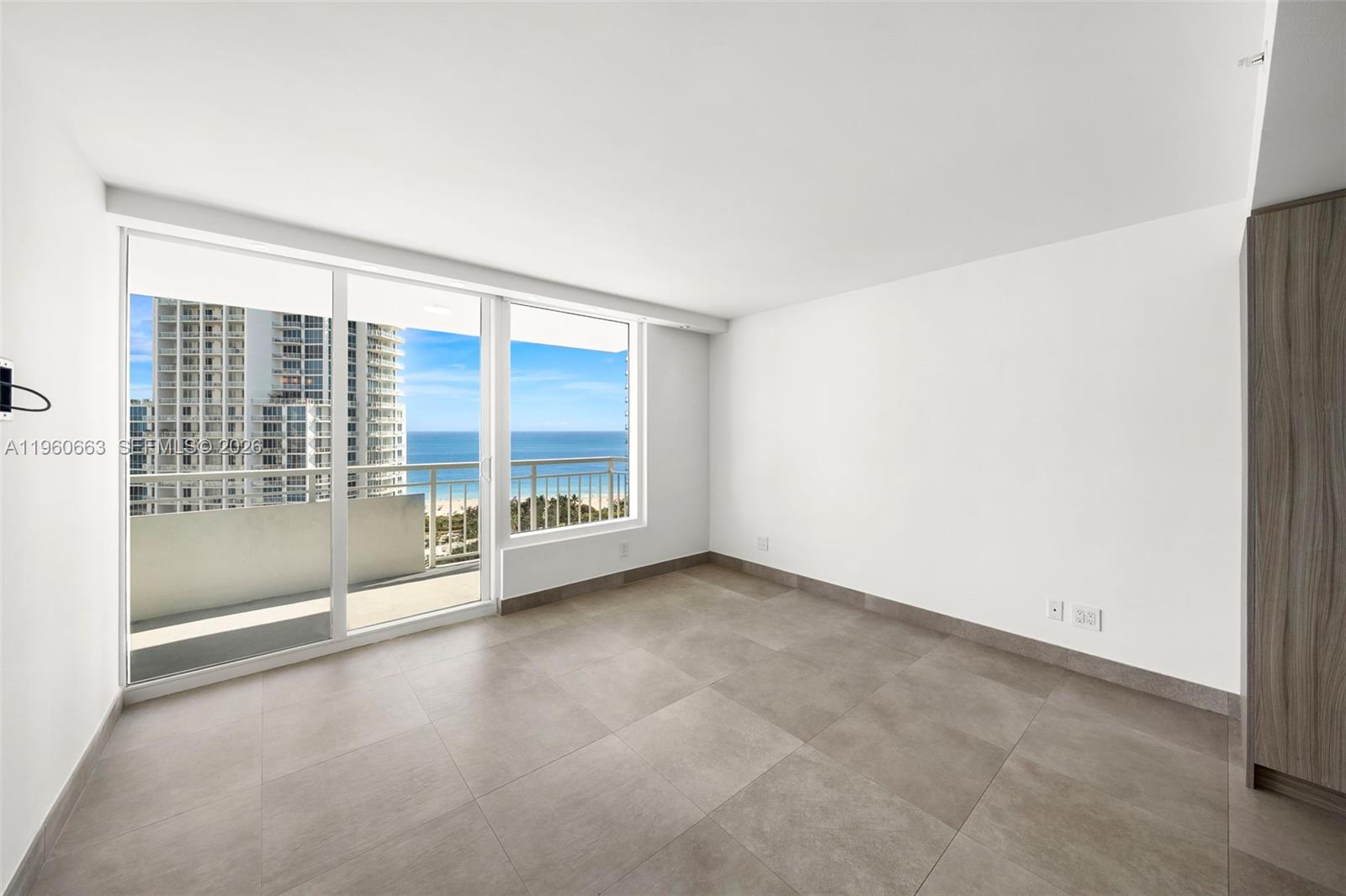 400 S Pointe Dr #2006, Miami Beach FL 33139