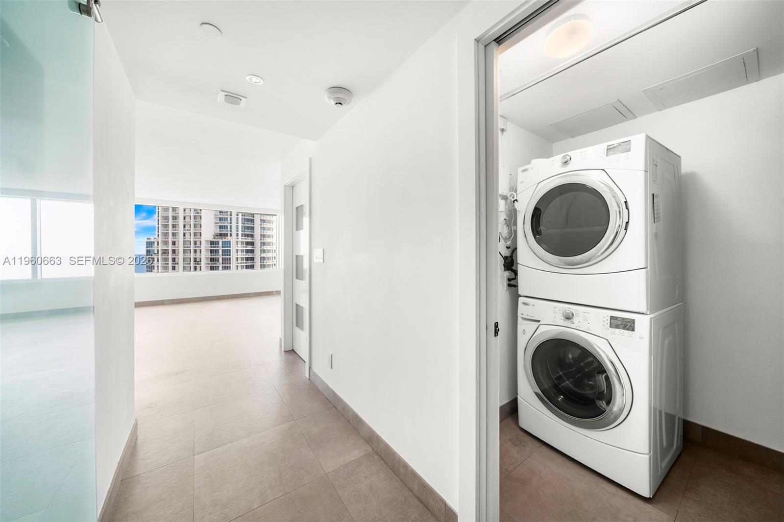 400 S Pointe Dr #2006, Miami Beach FL 33139