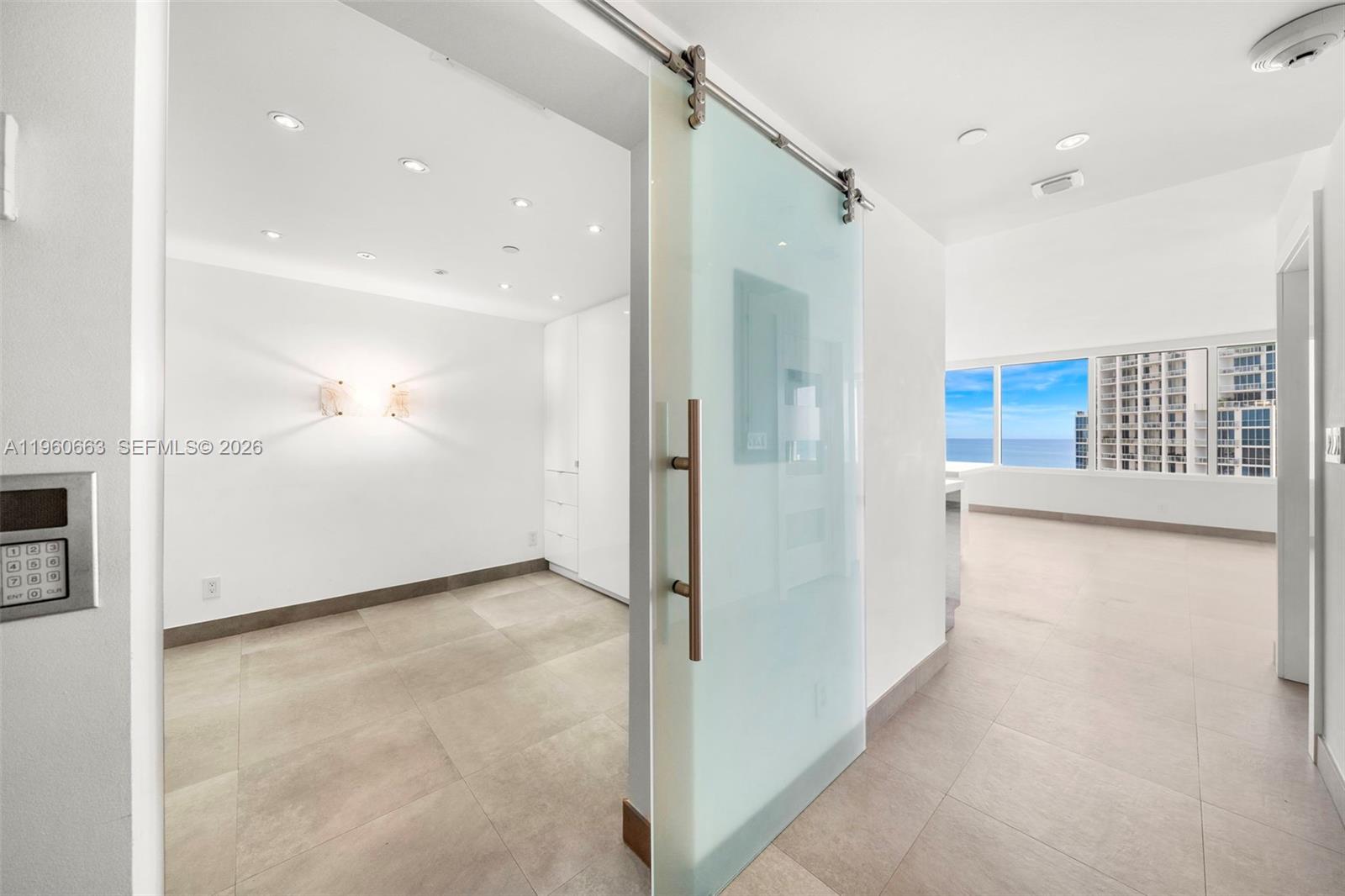 400 S Pointe Dr #2006, Miami Beach FL 33139