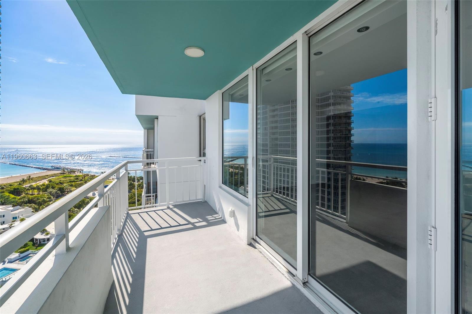 400 S Pointe Dr #2006, Miami Beach FL 33139