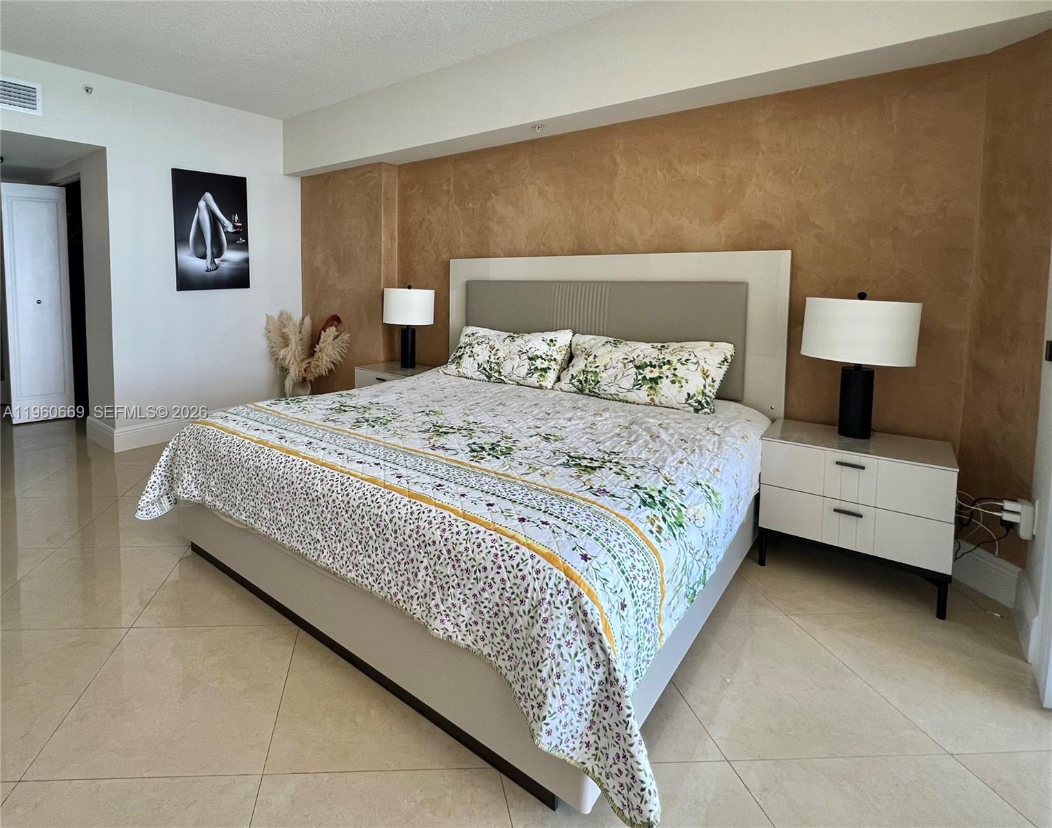 16699 Collins Ave #4204, Sunny Isles Beach FL 33160