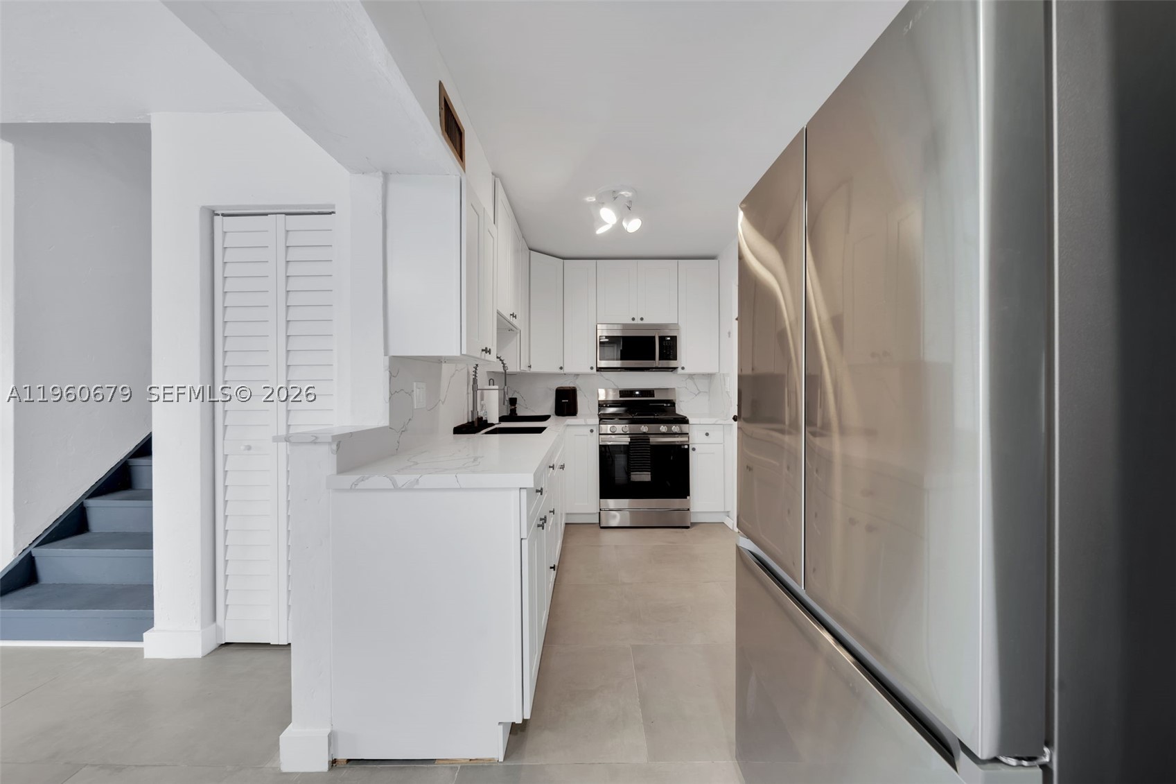 6900 N Kendall Dr #A303, Pinecrest FL 33156