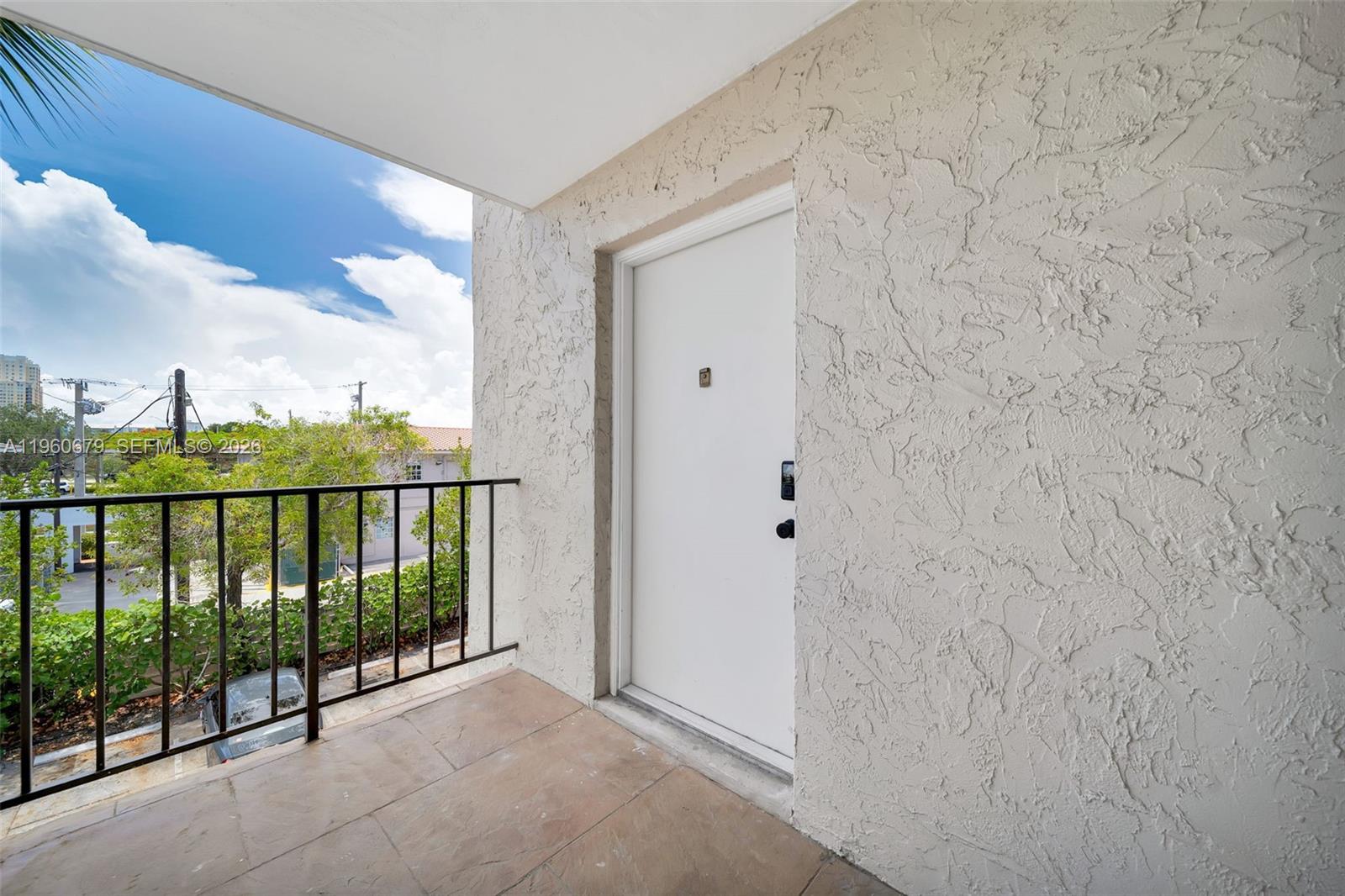 6900 N Kendall Dr #A303, Pinecrest FL 33156