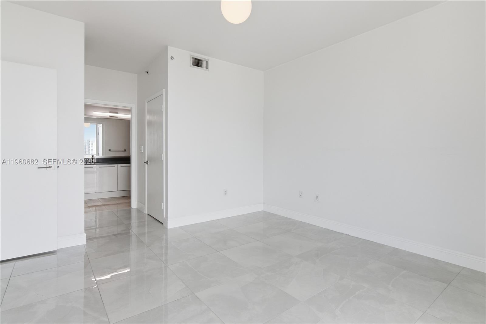90 SW 3rd St #2408, Miami FL 33130