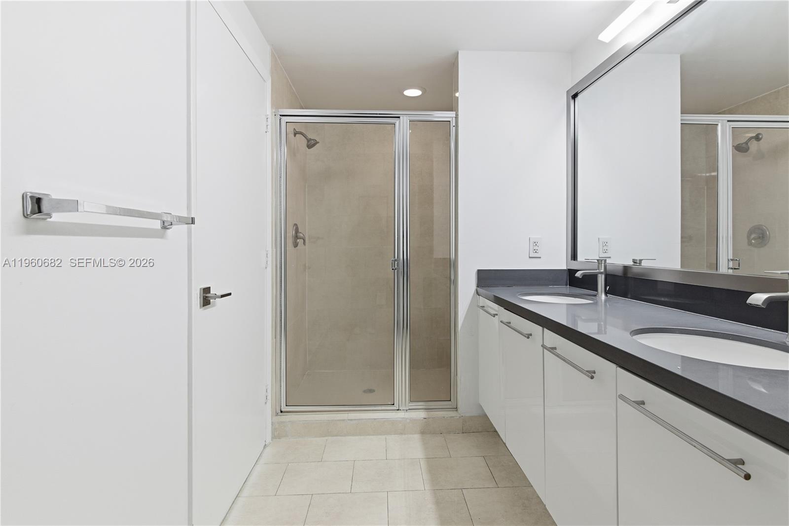 90 SW 3rd St #2408, Miami FL 33130