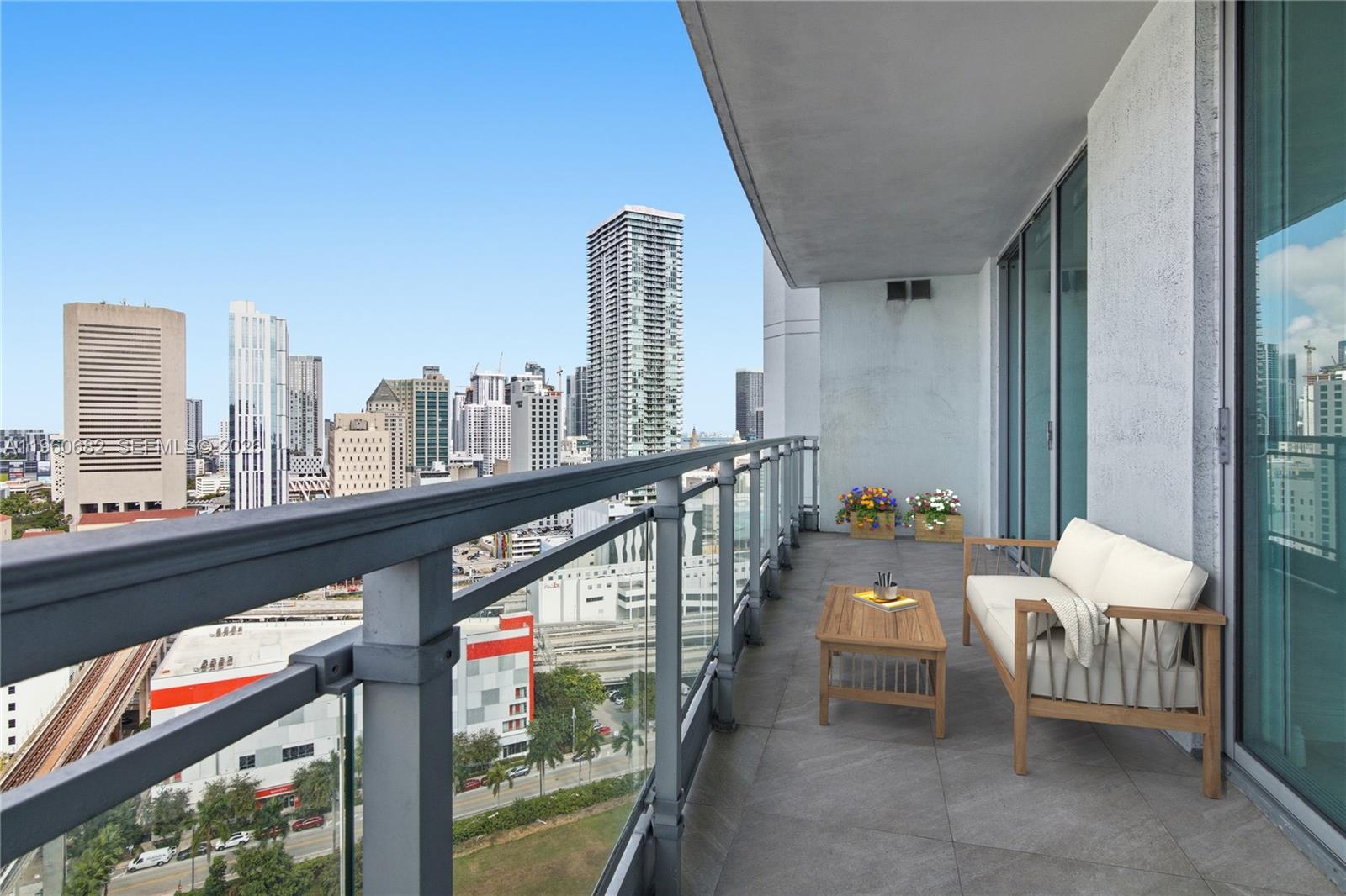 90 SW 3rd St #2408, Miami FL 33130
