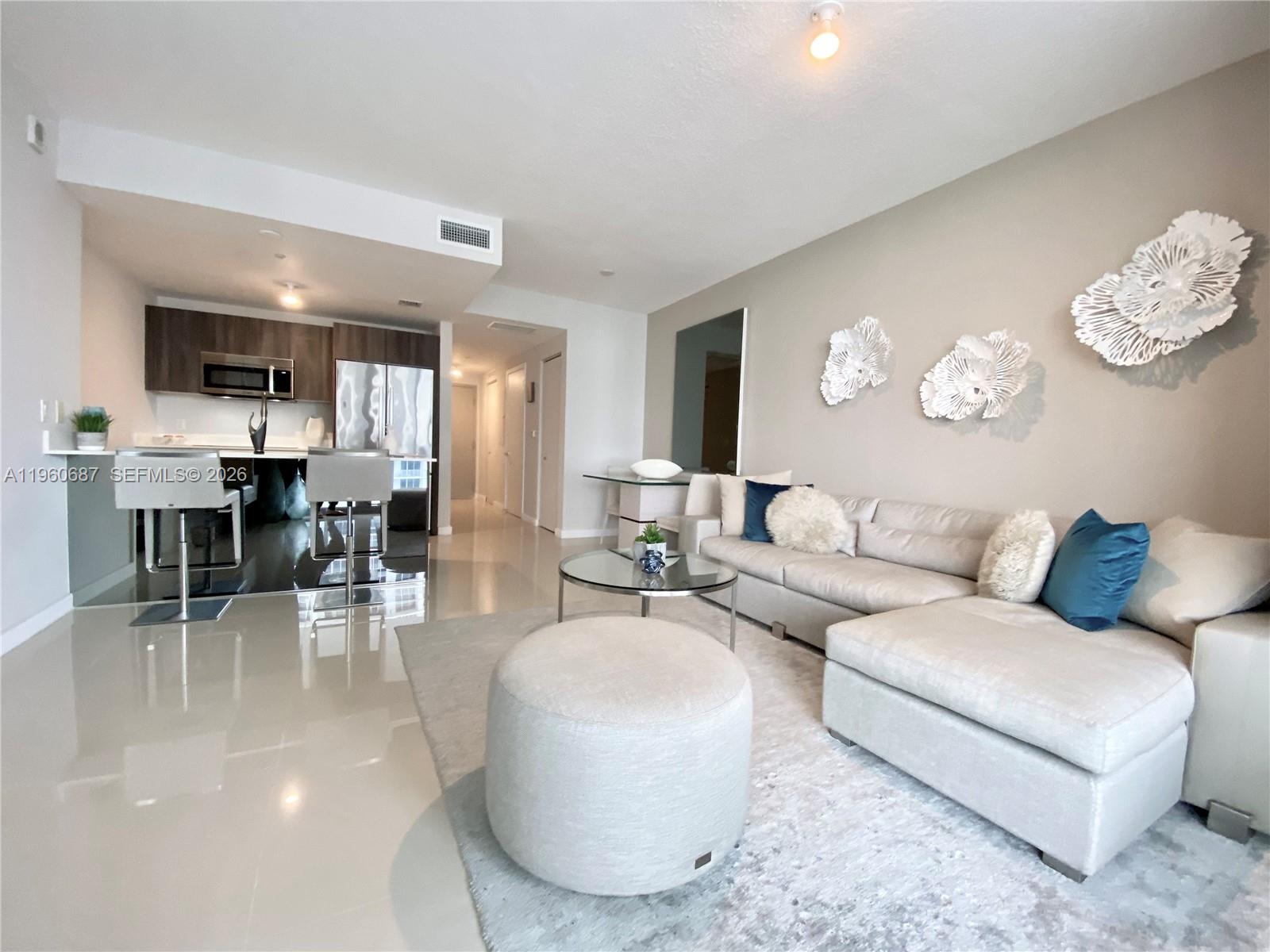 488 NE 18th St #3704, Miami FL 33132